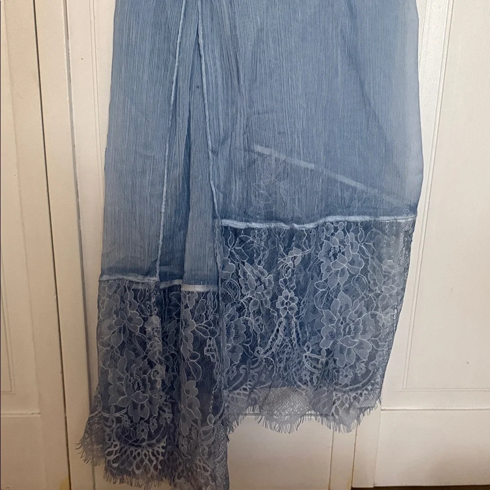 Light Blue Lace-Hem Women's Scarf - Picture 1 of 5